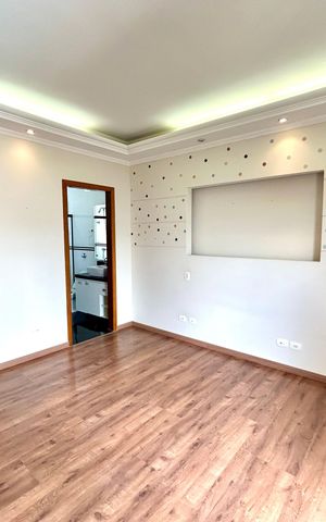 Casa à venda com 427m², 4 quartos e 5 vagasSuíte 3