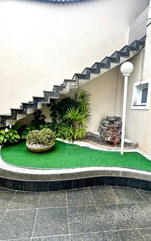Casa à venda com 427m², 4 quartos e 5 vagasGaragem