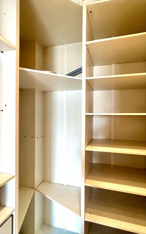 Casa à venda com 427m², 4 quartos e 5 vagasCloset da Suíte 2