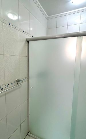 Casa à venda com 427m², 4 quartos e 5 vagasBanheiro da Suíte 1