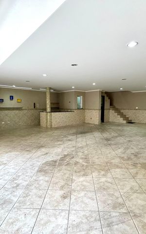 Casa à venda com 427m², 4 quartos e 5 vagasGaragem