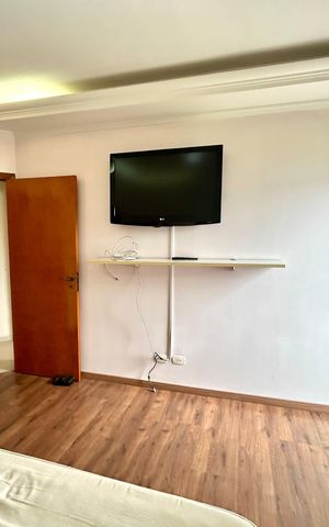 Casa à venda com 427m², 4 quartos e 5 vagasSuíte 2