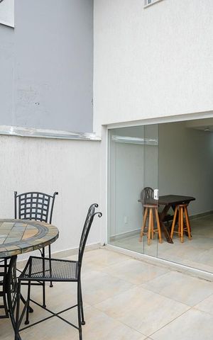 Casa à venda com 220m², 3 quartos e 4 vagasQuintal