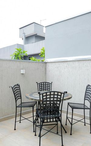 Casa à venda com 220m², 3 quartos e 4 vagasQuintal