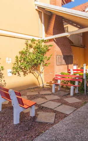 Casa de condomínio à venda com 65m², 2 quartos e 1 vaga Casa de condomínio à venda com 65m², 2 quartos e 1 vagaÁrea comum