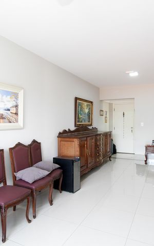 Apartamento à venda com 135m², 3 quartos e 2 vagas Apartamento à venda com 135m², 3 quartos e 2 vagasSala
