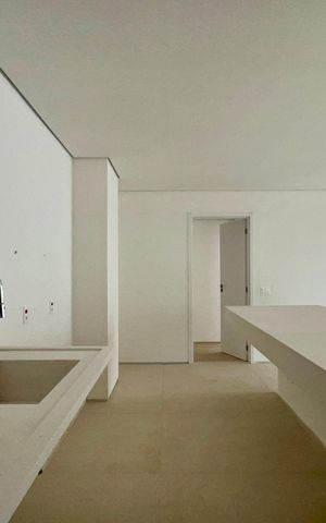 Apartamento à venda com 316m², 4 quartos e 2 vagas Apartamento à venda com 316m², 4 quartos e 2 vagasCozinha