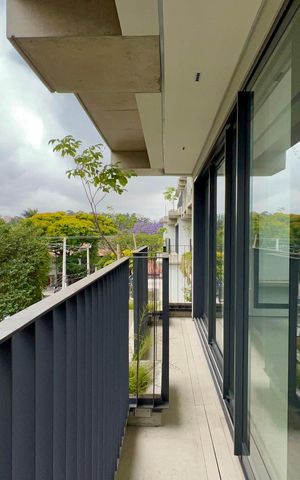 Apartamento à venda com 316m², 4 quartos e 2 vagas Apartamento à venda com 316m², 4 quartos e 2 vagasVaranda
