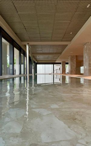 Apartamento à venda com 316m², 4 quartos e 2 vagas Apartamento à venda com 316m², 4 quartos e 2 vagasPiscina Coberta