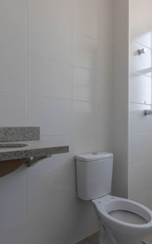 Apartamento à venda com 59m², 2 quartos e 1 vaga Apartamento à venda com 59m², 2 quartos e 1 vagaBanheiro