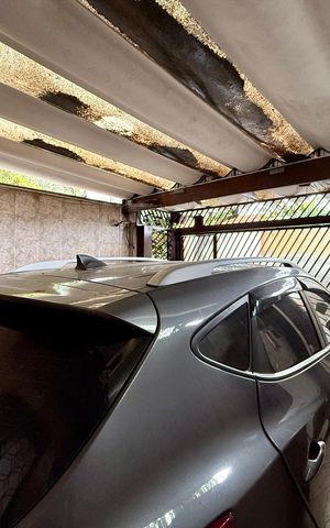 Casa à venda com 160m², 4 quartos e 2 vagas Casa à venda com 160m², 4 quartos e 2 vagasGaragem