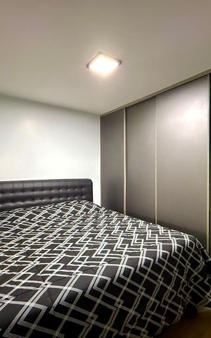 Casa à venda com 160m², 4 quartos e 2 vagas Casa à venda com 160m², 4 quartos e 2 vagasSuíte