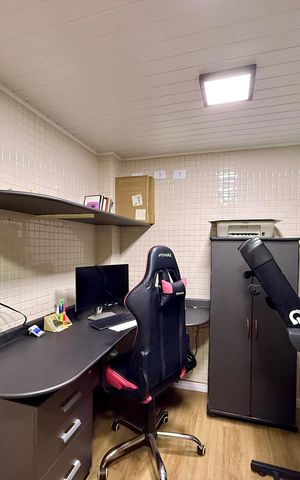 Casa à venda com 160m², 4 quartos e 2 vagas Casa à venda com 160m², 4 quartos e 2 vagasQuarto de Serviço
