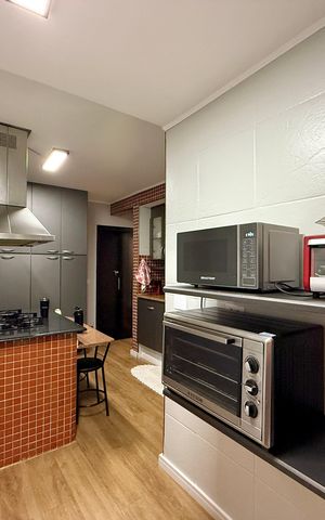 Casa à venda com 160m², 4 quartos e 2 vagas Casa à venda com 160m², 4 quartos e 2 vagasCozinha