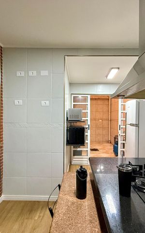 Casa à venda com 160m², 4 quartos e 2 vagas Casa à venda com 160m², 4 quartos e 2 vagasCozinha