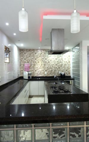 Casa à venda com 600m², 4 quartos e 7 vagasCozinha