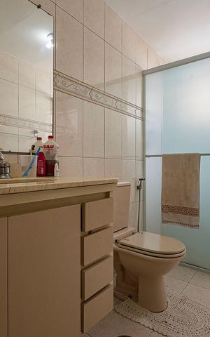 Apartamento à venda com 70m², 1 quarto e 1 vaga Apartamento à venda com 70m², 1 quarto e 1 vagaBanheiro da Suíte