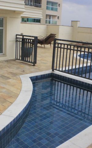 Apartamento à venda com 151m², 3 quartos e 3 vagasÁrea comum - Piscina