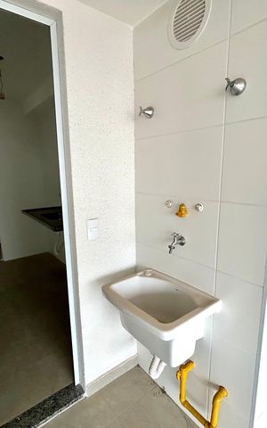 Apartamento à venda com 64m², 2 quartos e 1 vagaÁrea de Serviço