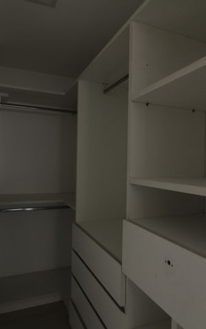 Apartamento para alugar com 116m², 2 quartos e 1 vagaCloset da Suíte 2