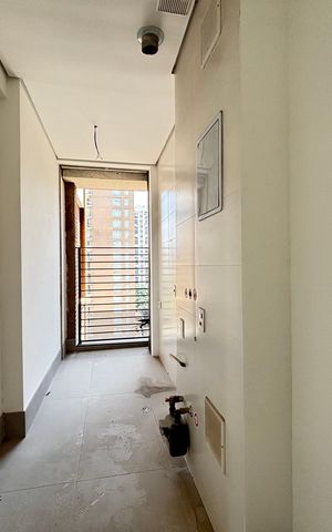 Apartamento à venda com 191m², 3 quartos e 3 vagas Apartamento à venda com 191m², 3 quartos e 3 vagasÁrea de Serviço