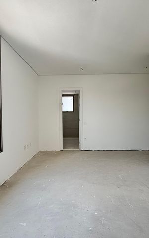 Apartamento à venda com 191m², 3 quartos e 3 vagas Apartamento à venda com 191m², 3 quartos e 3 vagasSuíte 3