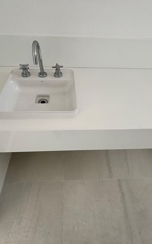 Apartamento à venda com 191m², 3 quartos e 3 vagas Apartamento à venda com 191m², 3 quartos e 3 vagasBanheiro da Suíte 3