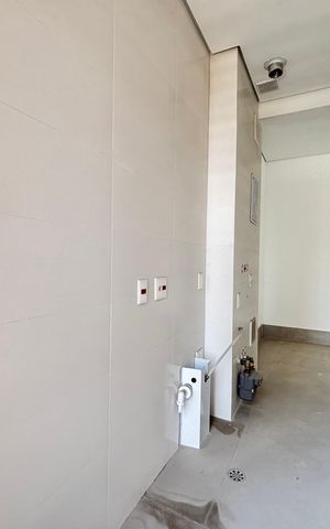 Apartamento à venda com 191m², 3 quartos e 3 vagas Apartamento à venda com 191m², 3 quartos e 3 vagasÁrea de Serviço