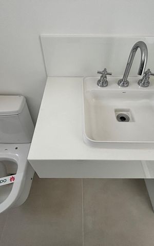 Apartamento à venda com 191m², 3 quartos e 3 vagas Apartamento à venda com 191m², 3 quartos e 3 vagasBanheiro da Suíte 2