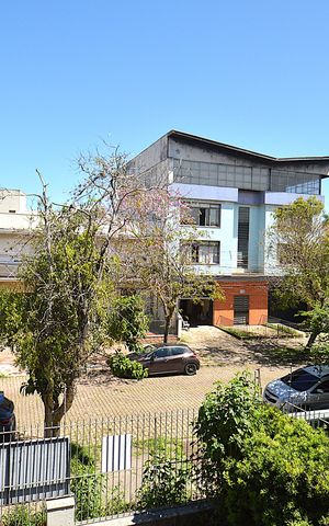 Casa à venda com 541m², 5 quartos e 6 vagasVista da Janela do Quarto 3