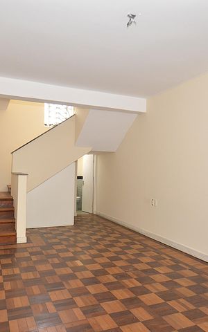 Casa à venda com 541m², 5 quartos e 6 vagasSala 1