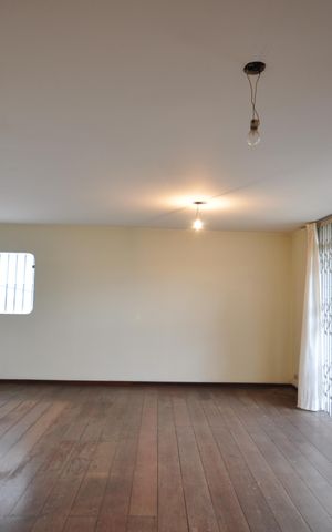 Casa à venda com 450m², 3 quartos e 3 vagasSala