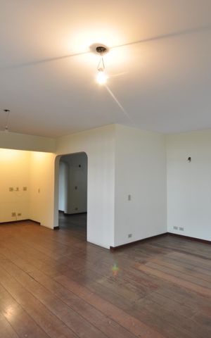 Casa à venda com 450m², 3 quartos e 3 vagasSala