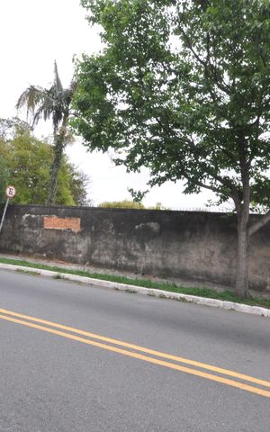 Casa à venda com 450m², 3 quartos e 3 vagasFachada