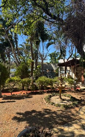 Casa à venda com 385m², 4 quartos e 8 vagasQuintal