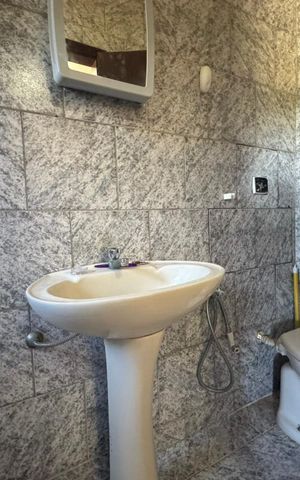 Casa à venda com 385m², 4 quartos e 8 vagasBanheiro Social