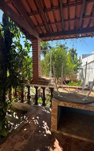 Casa à venda com 385m², 4 quartos e 8 vagasQuintal