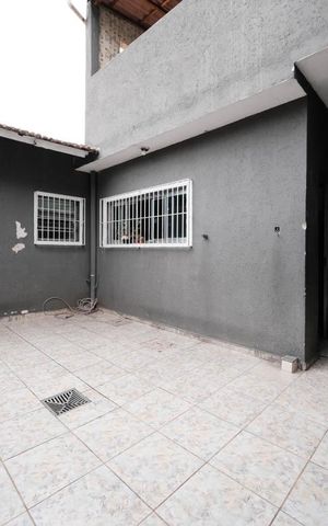 Casa à venda com 151m², 3 quartos e 2 vagasÁrea de Serviço