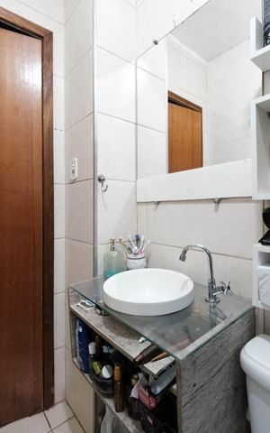 Casa à venda com 151m², 3 quartos e 2 vagasBanheiro 1