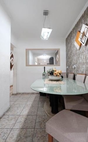 Casa à venda com 151m², 3 quartos e 2 vagasCozinha