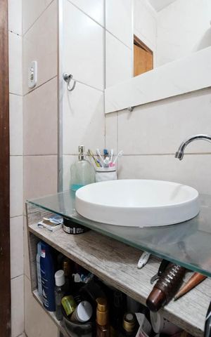 Casa à venda com 151m², 3 quartos e 2 vagasBanheiro 1