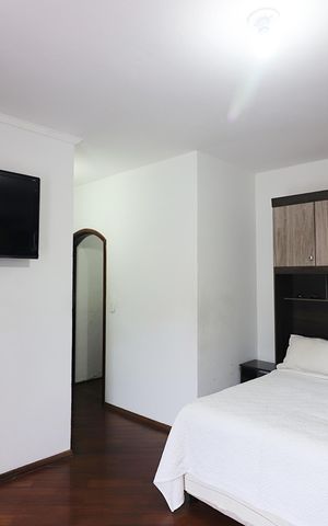 Casa à venda com 382m², 3 quartos e 6 vagasSuíte 1