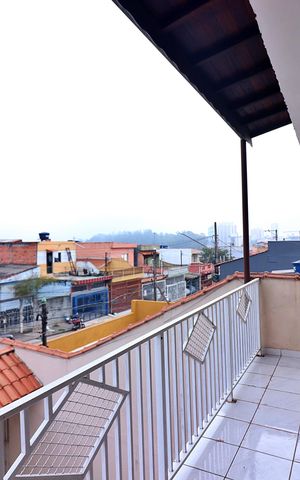 Casa à venda com 382m², 3 quartos e 6 vagasSuíte 1 Sacada 