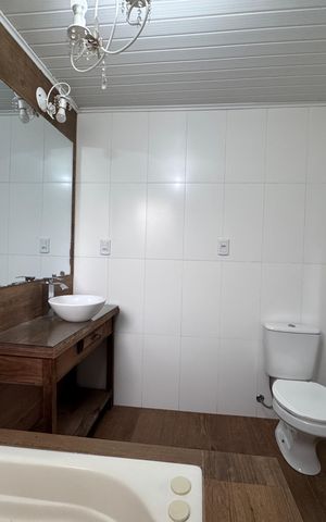 Casa à venda com 150m², 3 quartos e 3 vagas Casa à venda com 150m², 3 quartos e 3 vagasBanheiro da Suíte