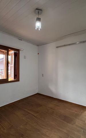 Casa à venda com 150m², 3 quartos e 3 vagas Casa à venda com 150m², 3 quartos e 3 vagasSuíte