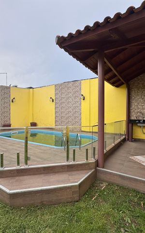 Casa à venda com 150m², 3 quartos e 3 vagas Casa à venda com 150m², 3 quartos e 3 vagasÁrea Externa