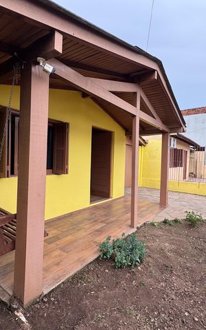 Casa à venda com 150m², 3 quartos e 3 vagas Casa à venda com 150m², 3 quartos e 3 vagasÁrea Externa