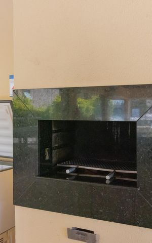 Apartamento à venda com 49m², 2 quartos e 1 vaga Apartamento à venda com 49m², 2 quartos e 1 vagaÁrea comum - Salão de festas