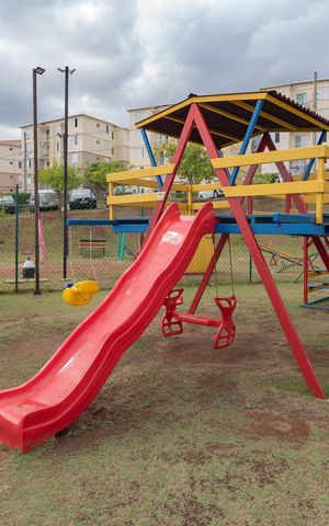 Apartamento à venda com 49m², 2 quartos e 1 vaga Apartamento à venda com 49m², 2 quartos e 1 vagaÁrea comum - Playground