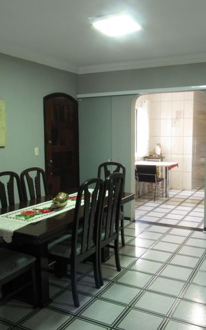 Casa à venda com 245m², 4 quartos e 3 vagasSala de Jantar